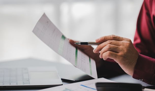 ¿Puedo meter facturas de otros trimestres en mi facturación?